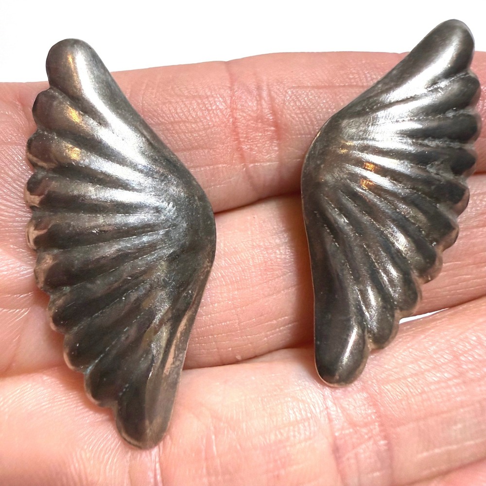 Vintage Silver Tone Wing Stud Earrings Textured Feather Statement Jewelry